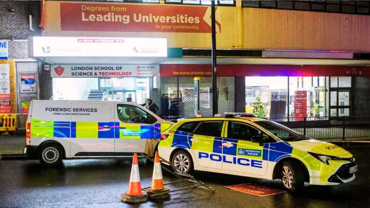 UK 22-Year-Old Fatally Stabbed in Daylight Near Stadium, Killer Still ...